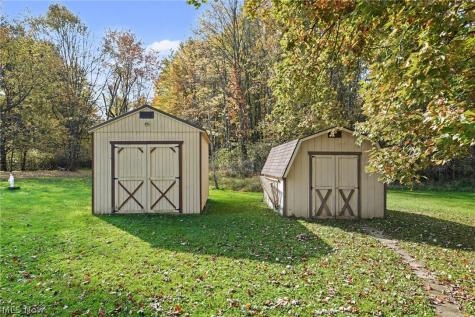 566 Crackel Road Aurora OH 44202