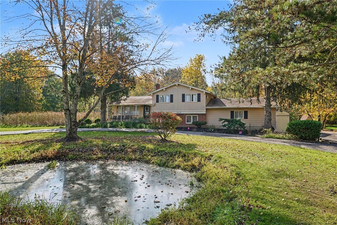 566 Crackel Road Aurora OH 44202
