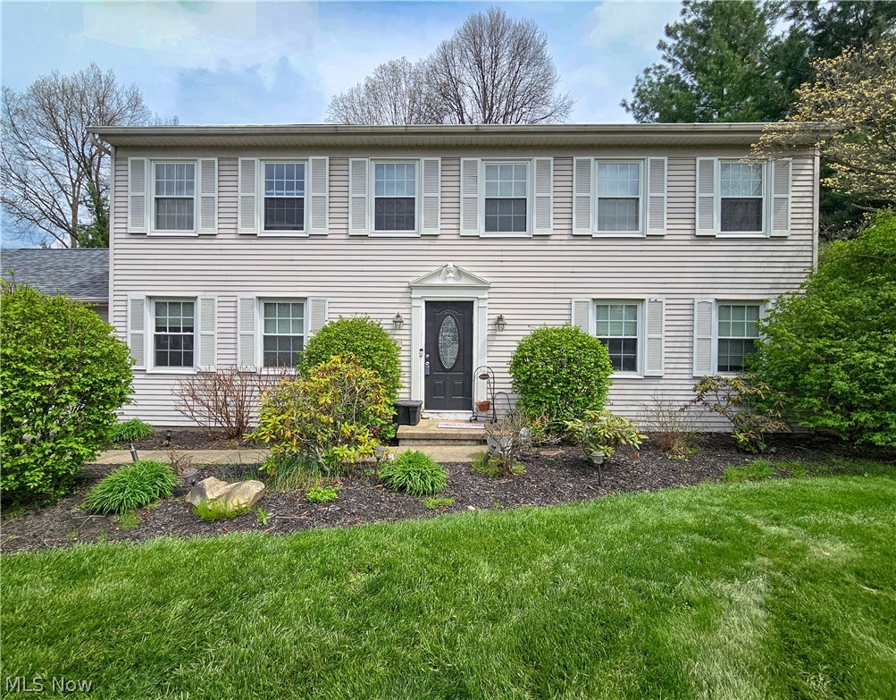 200 Briarbrook Court NE Howland OH 44484