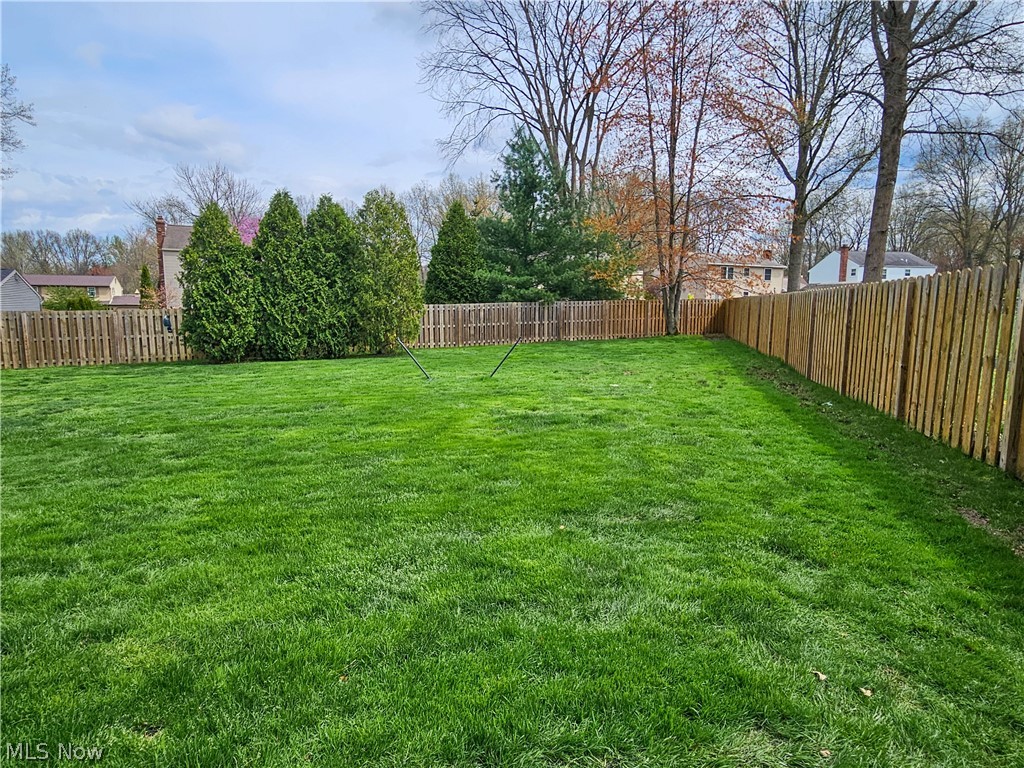 200 Briarbrook Court NE Howland OH 44484