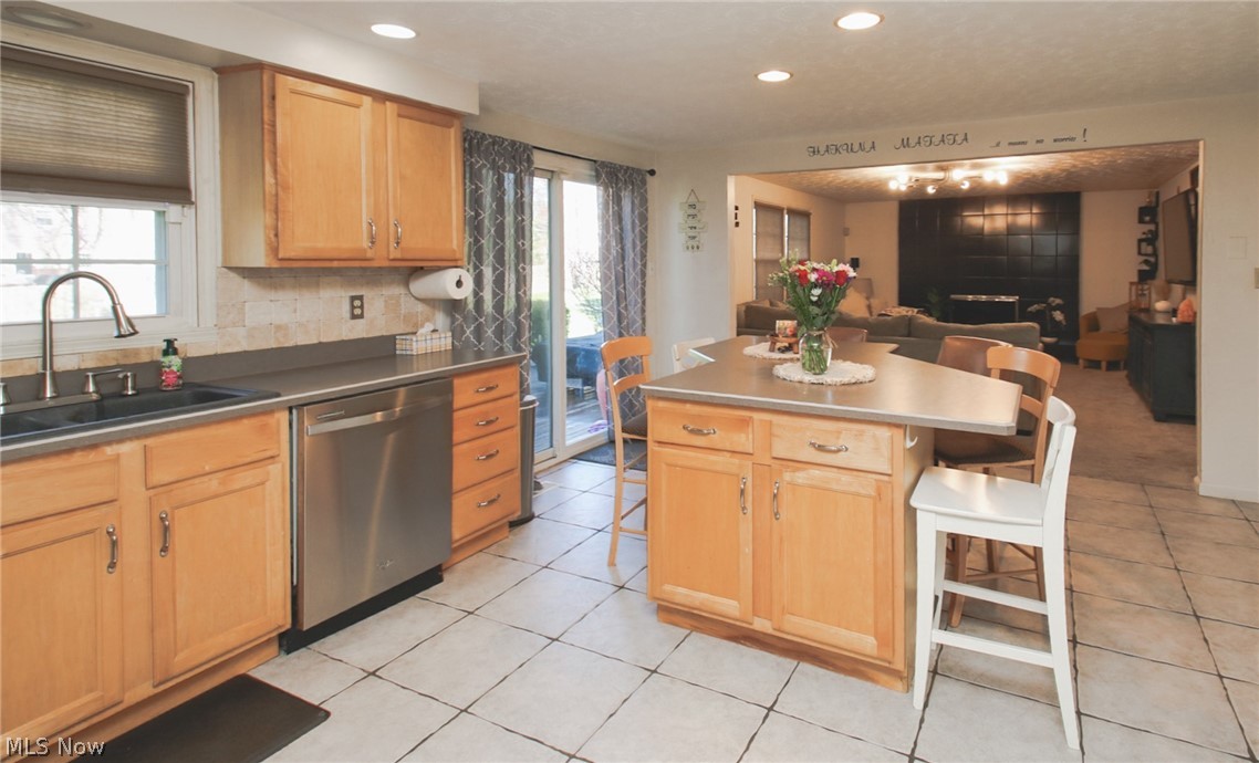 200 Briarbrook Court NE Howland OH 44484