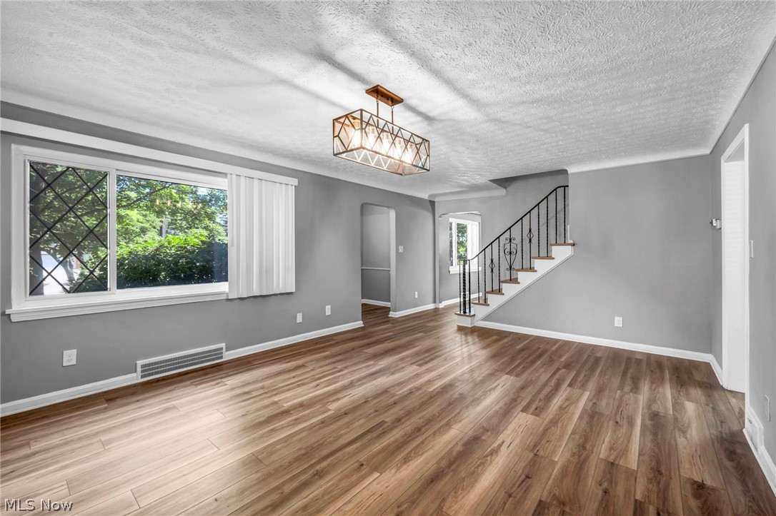 6524 E Pleasant Valley Road Independence OH 44131