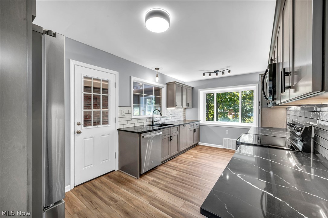 6524 E Pleasant Valley Road Independence OH 44131