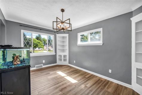 6524 E Pleasant Valley Road Independence OH 44131