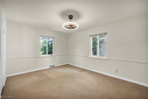 6524 E Pleasant Valley Road Independence OH 44131