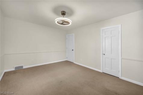 6524 E Pleasant Valley Road Independence OH 44131