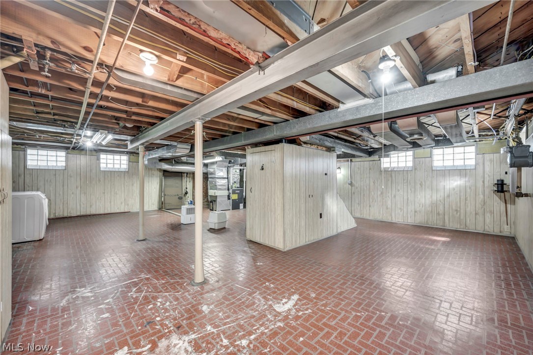 6524 E Pleasant Valley Road Independence OH 44131