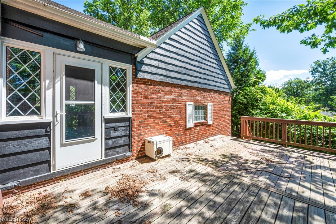 6524 E Pleasant Valley Road Independence OH 44131