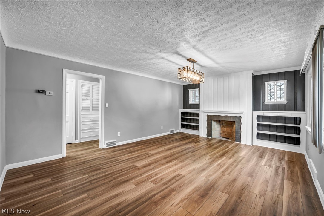 6524 E Pleasant Valley Road Independence OH 44131