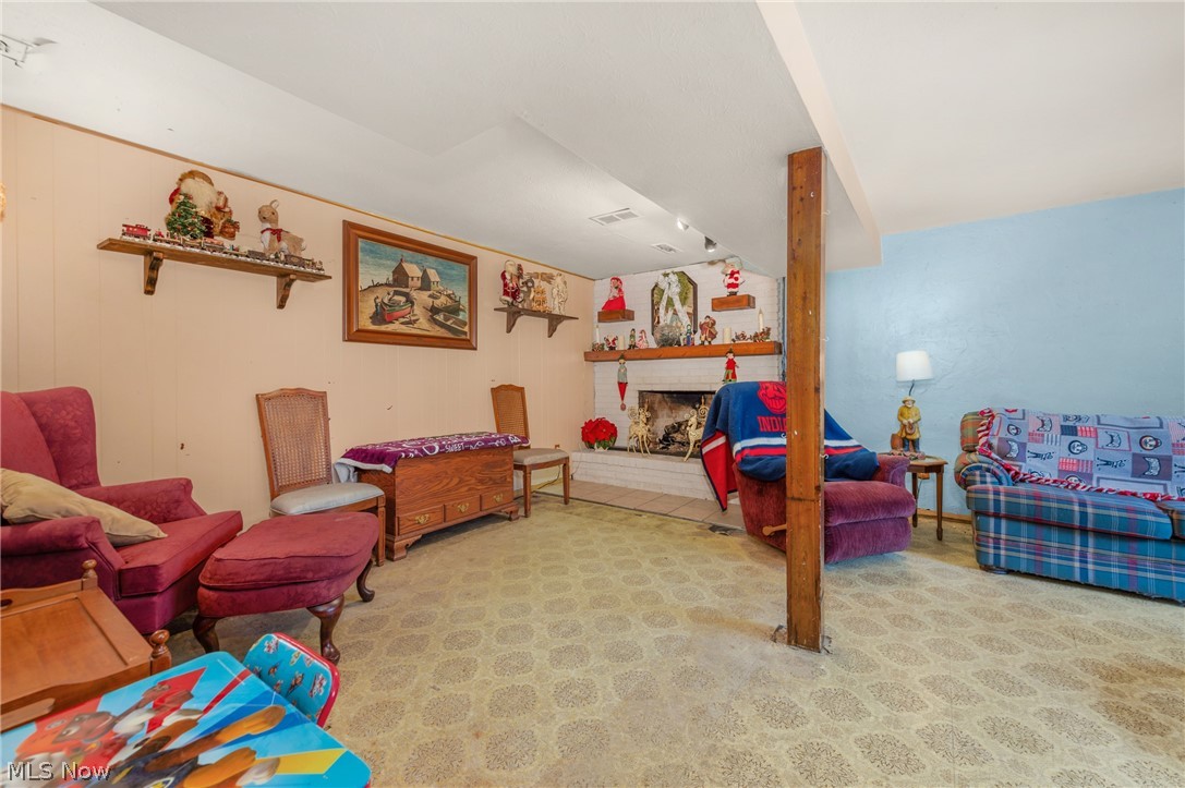 914 Stark Street Sheffield Lake OH 44054