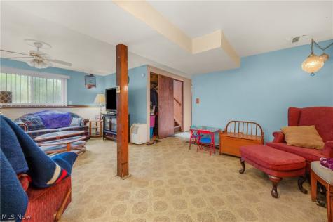 914 Stark Street Sheffield Lake OH 44054