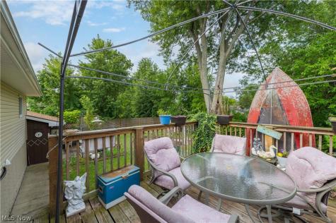 914 Stark Street Sheffield Lake OH 44054