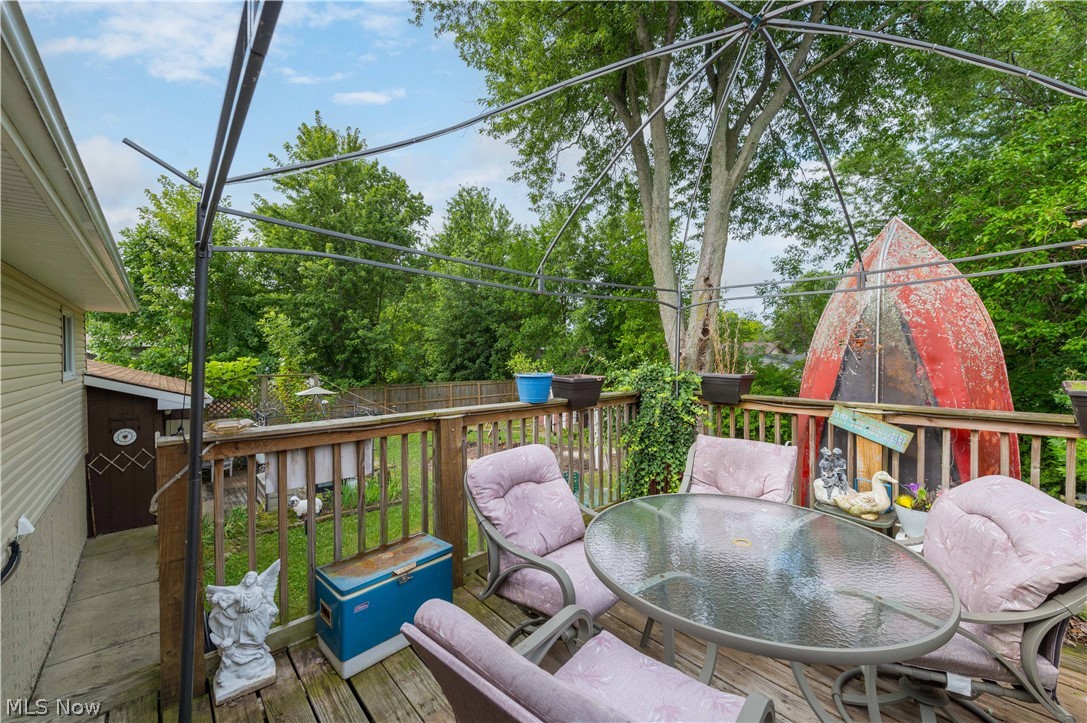 914 Stark Street Sheffield Lake OH 44054