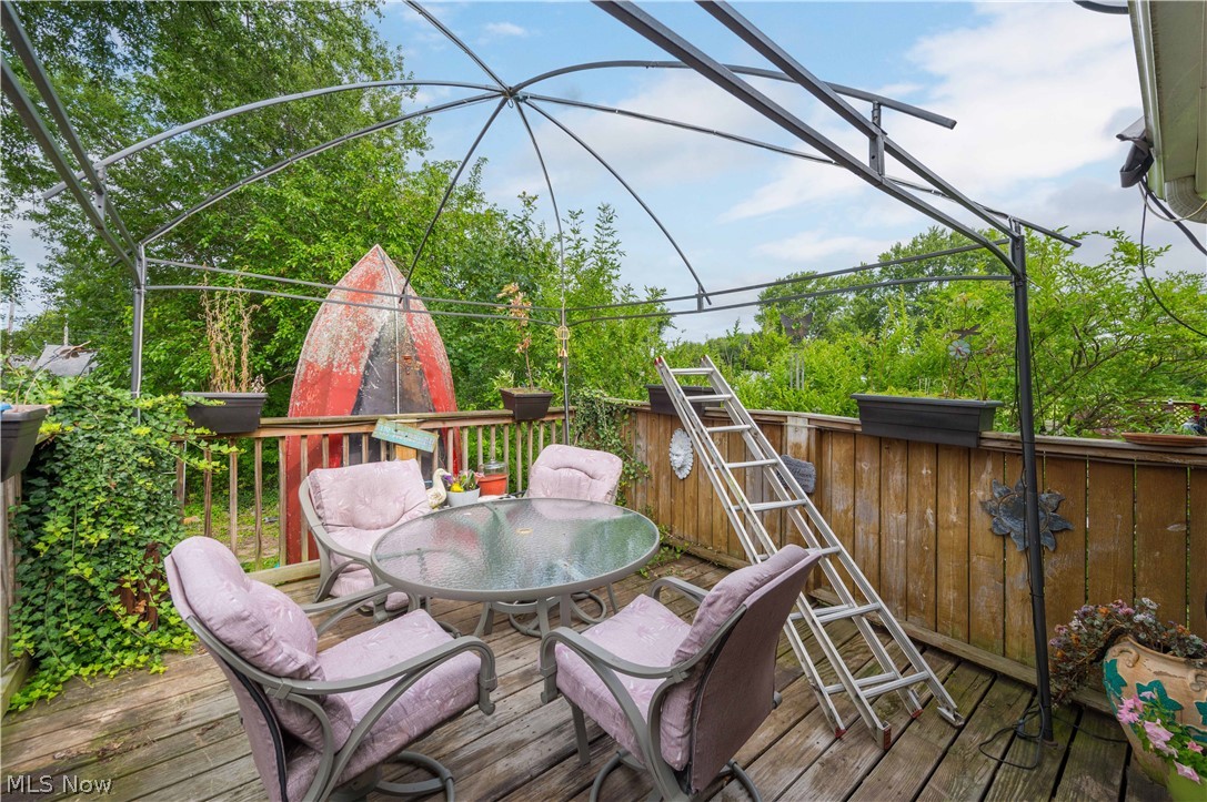 914 Stark Street Sheffield Lake OH 44054