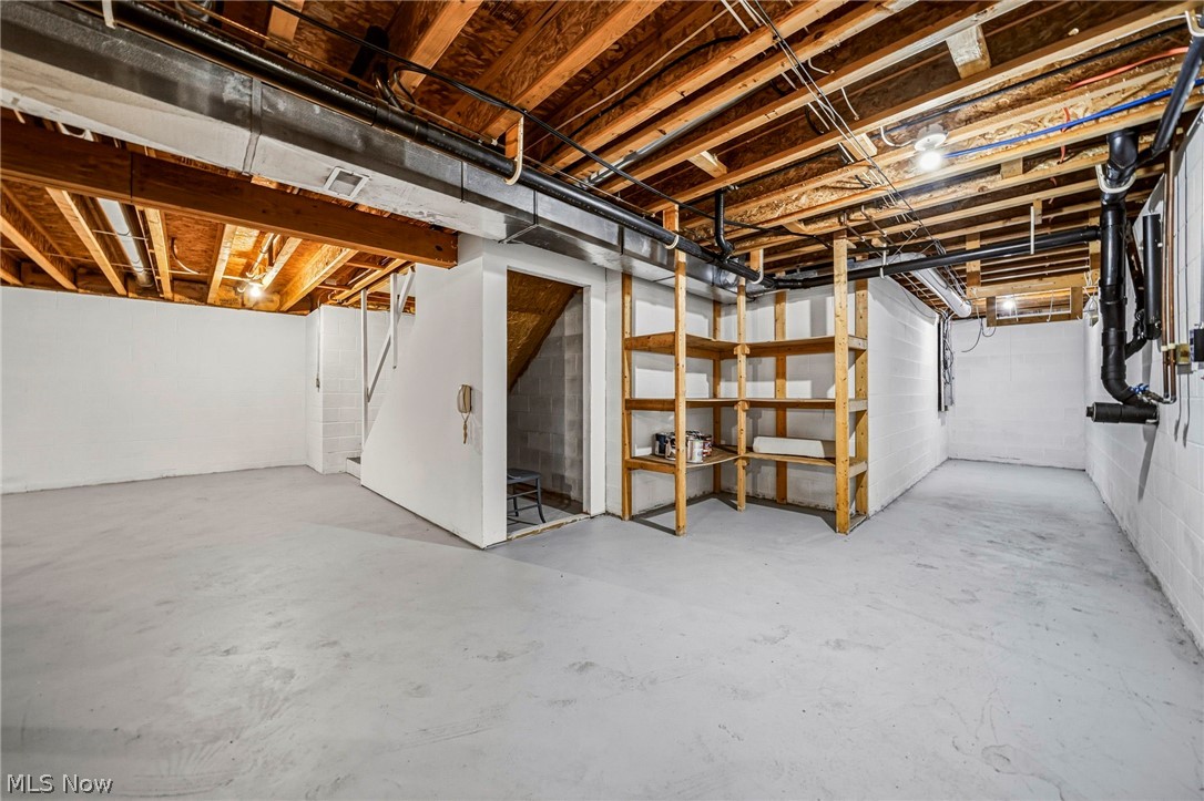 1076 Garrett Road Jefferson OH 44047