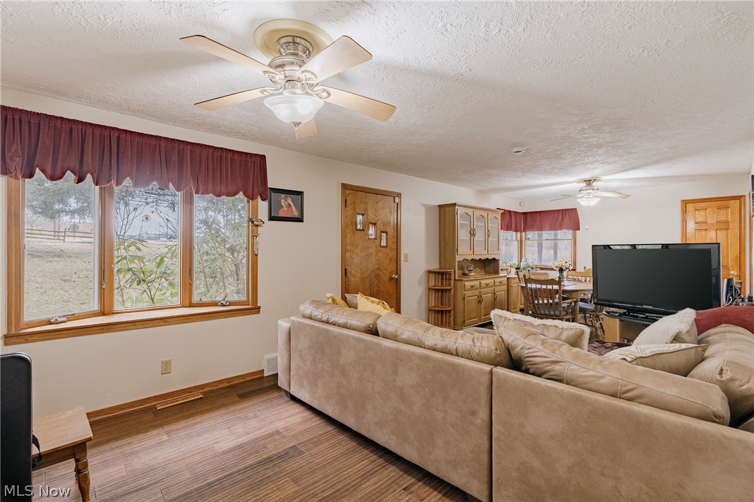 17446 Snyder Road Chagrin Falls OH 44023