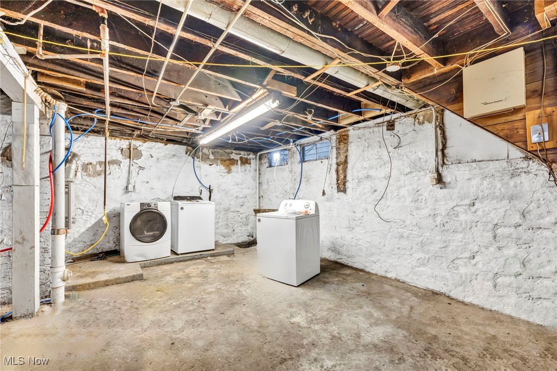 6010 Maurice Avenue Cleveland OH 44127