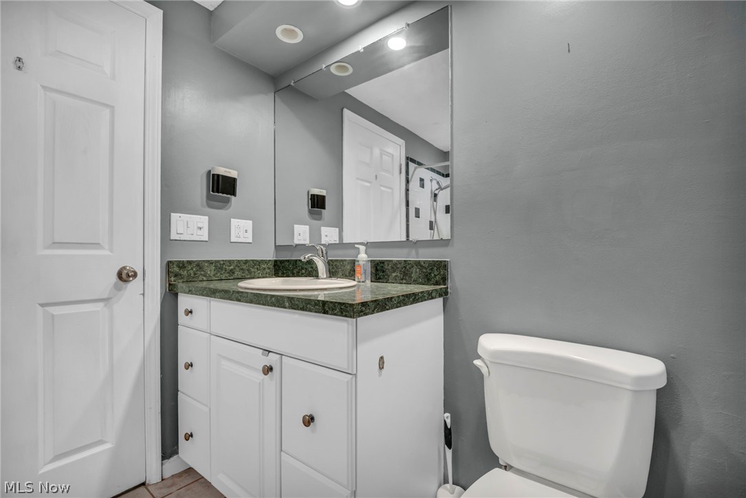 5660 Elm Hill Drive Solon OH 44139