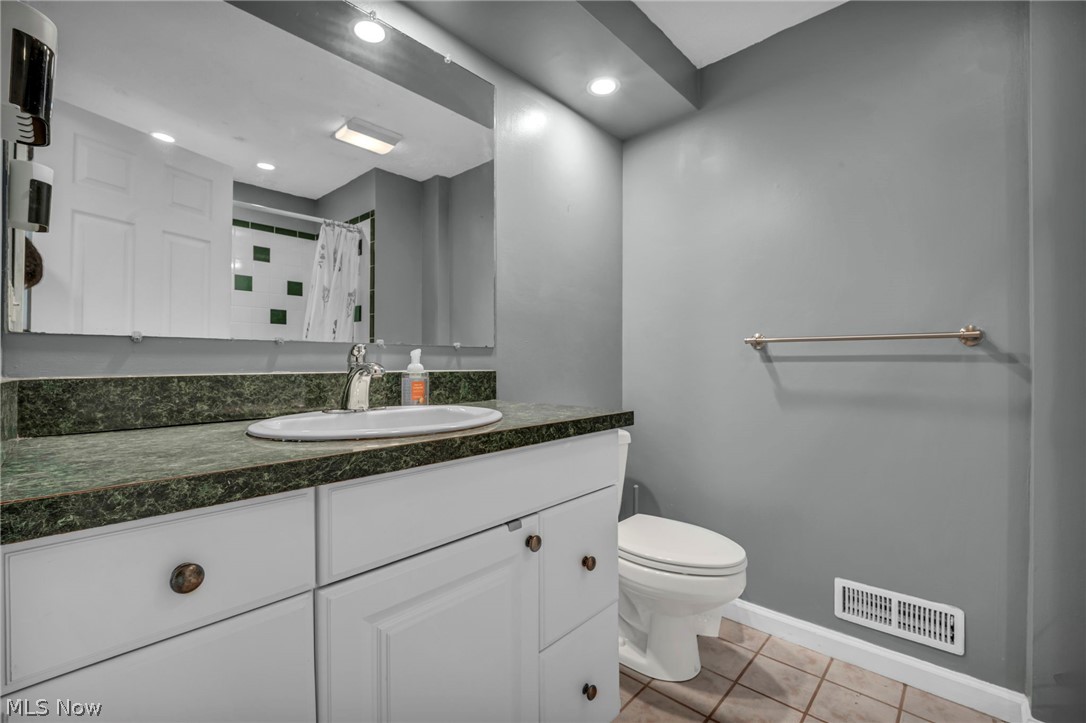5660 Elm Hill Drive Solon OH 44139