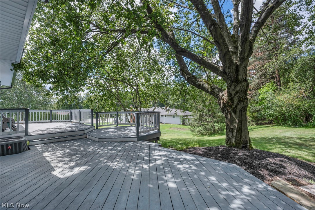 5660 Elm Hill Drive Solon OH 44139