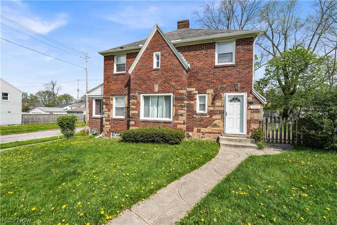 17303 Invermere Avenue Cleveland OH 44128