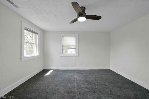 17303 Invermere Avenue Cleveland OH 44128