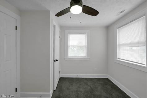17303 Invermere Avenue Cleveland OH 44128