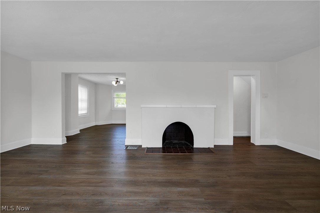17303 Invermere Avenue Cleveland OH 44128