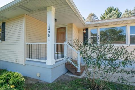 13351 Parkview Avenue NW Uniontown OH 44685