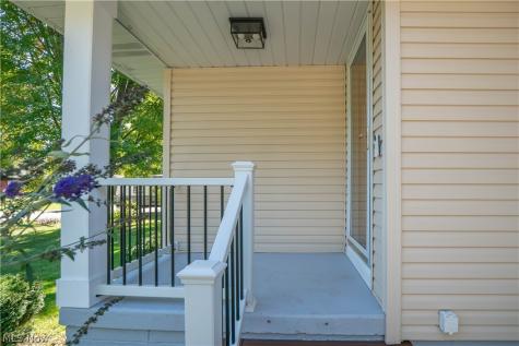 13351 Parkview Avenue NW Uniontown OH 44685