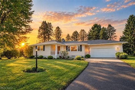 13351 Parkview Avenue NW Uniontown OH 44685