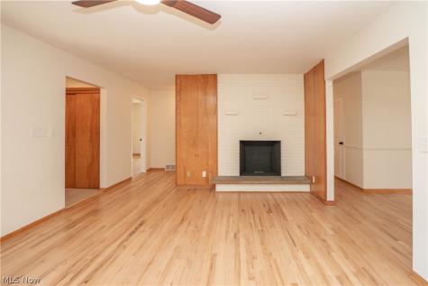 13351 Parkview Avenue NW Uniontown OH 44685