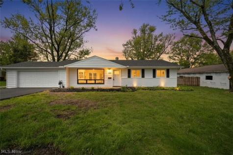 8454 Royalhaven Drive North Royalton OH 44133