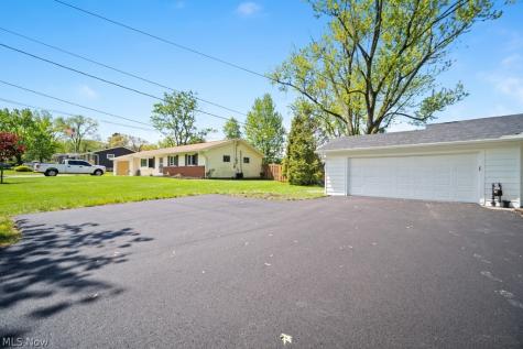 8454 Royalhaven Drive North Royalton OH 44133