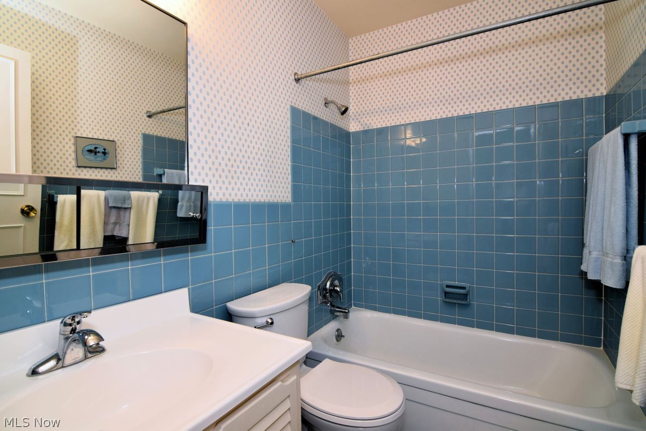 3800 Russett Drive Broadview Heights OH 44147