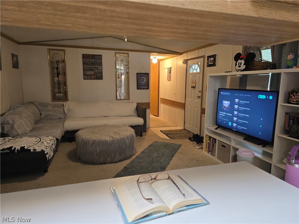 65 Cedarwood Drive Beloit OH 44609
