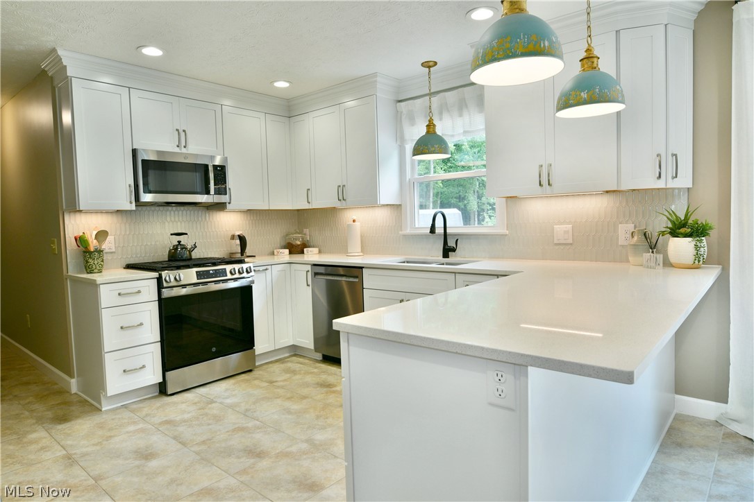 8930 Echo Lake Drive NE Warren OH 44484