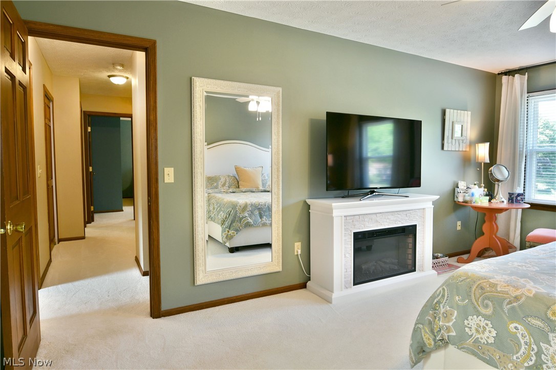 8930 Echo Lake Drive NE Warren OH 44484