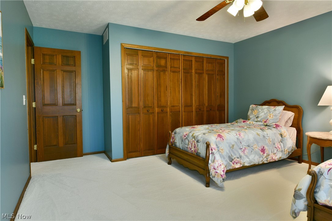 8930 Echo Lake Drive NE Warren OH 44484