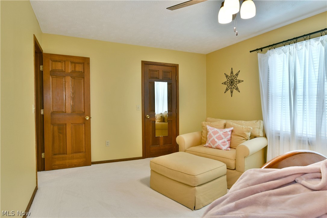 8930 Echo Lake Drive NE Warren OH 44484