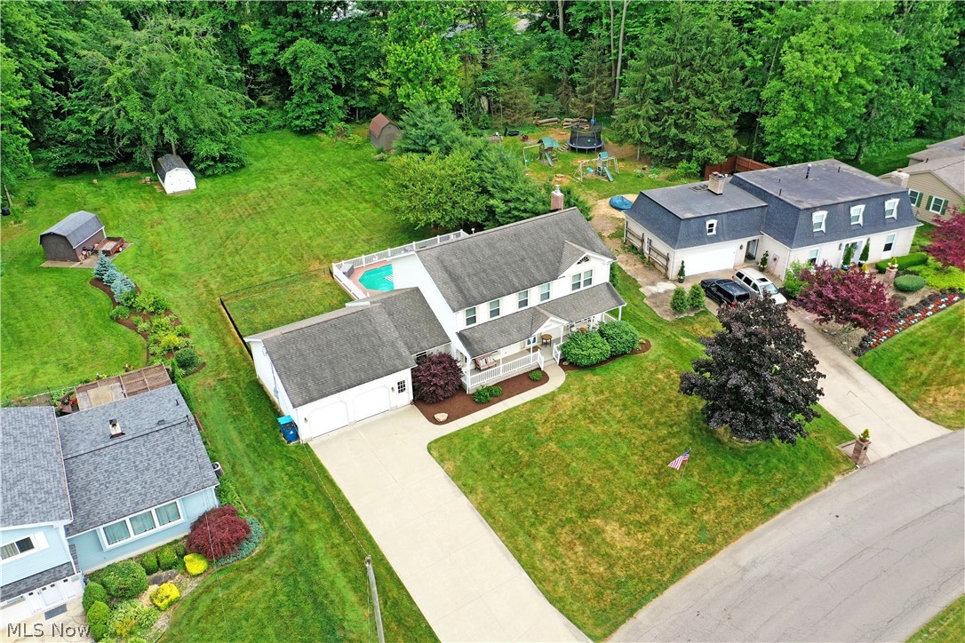 8930 Echo Lake Drive NE Warren OH 44484