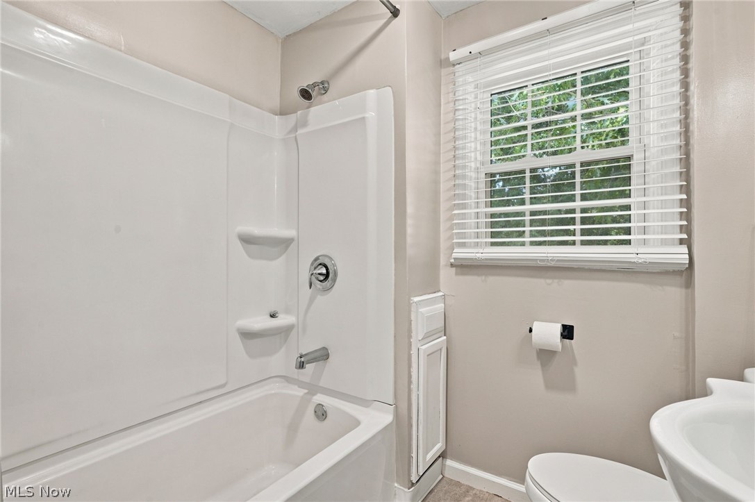 2723 Maplewood Street Cuyahoga Falls OH 44221