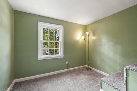 2723 Maplewood Street Cuyahoga Falls OH 44221