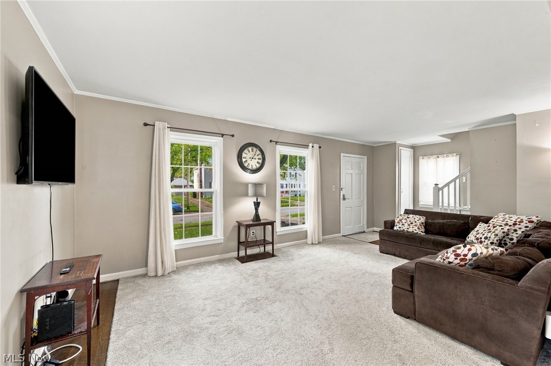 2723 Maplewood Street Cuyahoga Falls OH 44221
