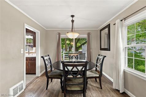 2723 Maplewood Street Cuyahoga Falls OH 44221