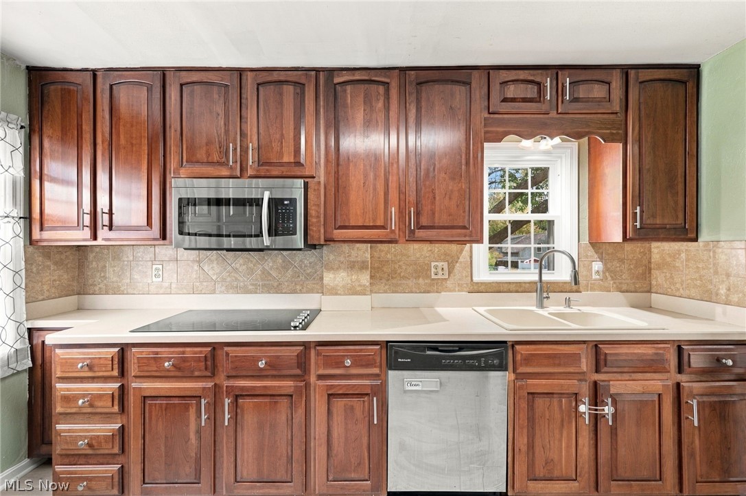 2723 Maplewood Street Cuyahoga Falls OH 44221
