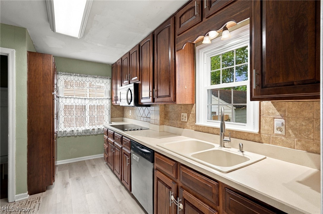 2723 Maplewood Street Cuyahoga Falls OH 44221