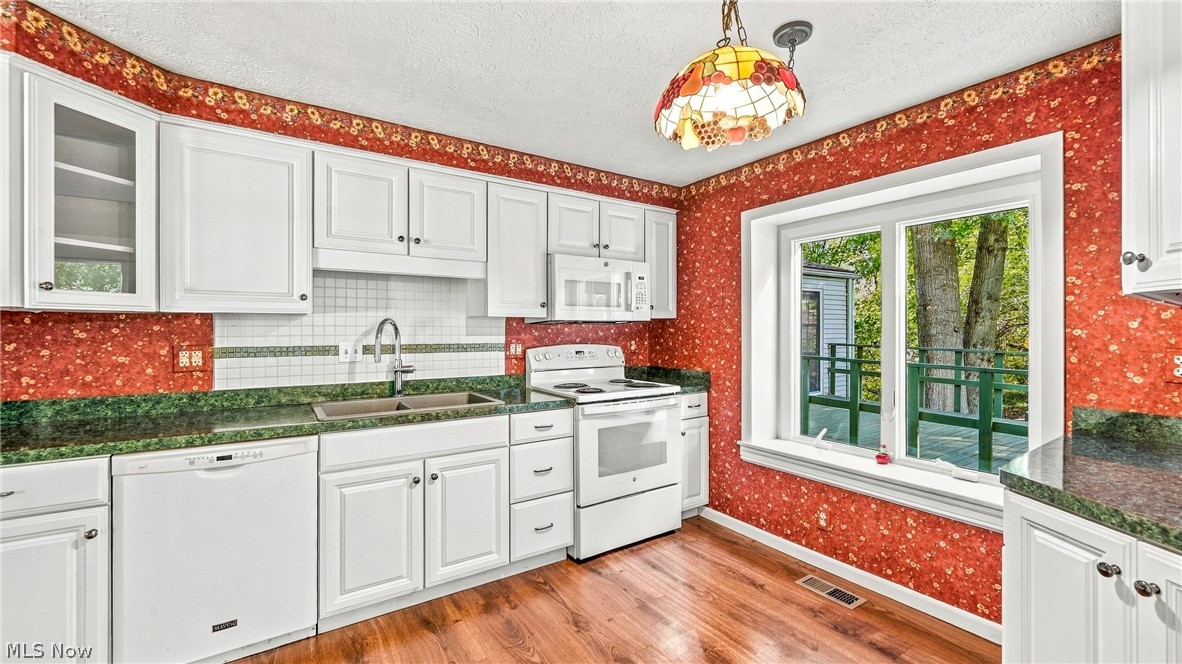 527 Laurelwood Drive SE Howland OH 44484