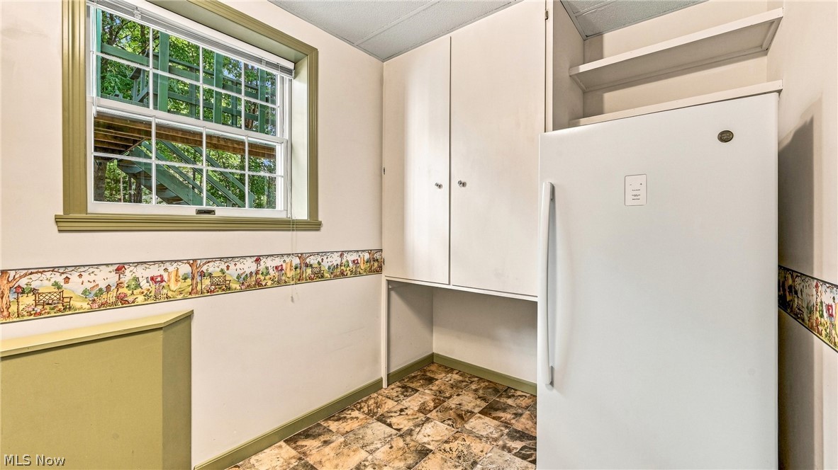 527 Laurelwood Drive SE Howland OH 44484