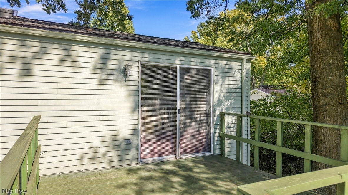 527 Laurelwood Drive SE Howland OH 44484